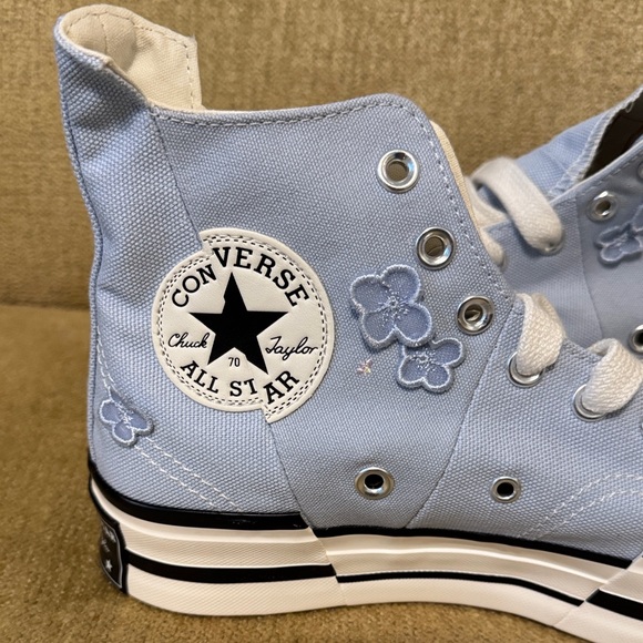 NWOB Converse Chuck 70 Plus 3D Flowers Canvas High Top Platform Shoes Women’s 10 - Picture 2 of 7